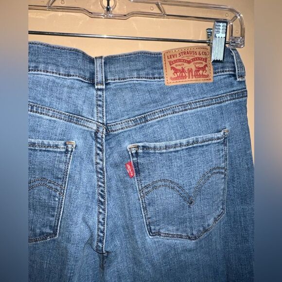 Levi’s 90’s Style Women’s Classic Bootcut Embroidered Floral Vine Side Size 6 - Picture 7 of 10
